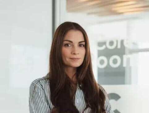 Leah Darren